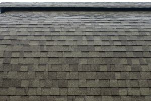 asphalt shingles vs metal roofing